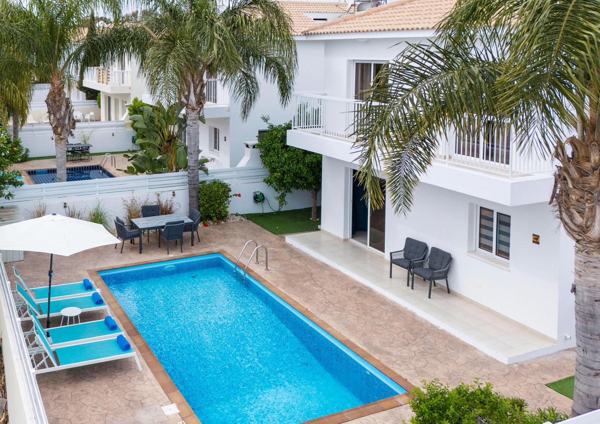 Luxvillasrentals アヤナパ エクステリア 写真