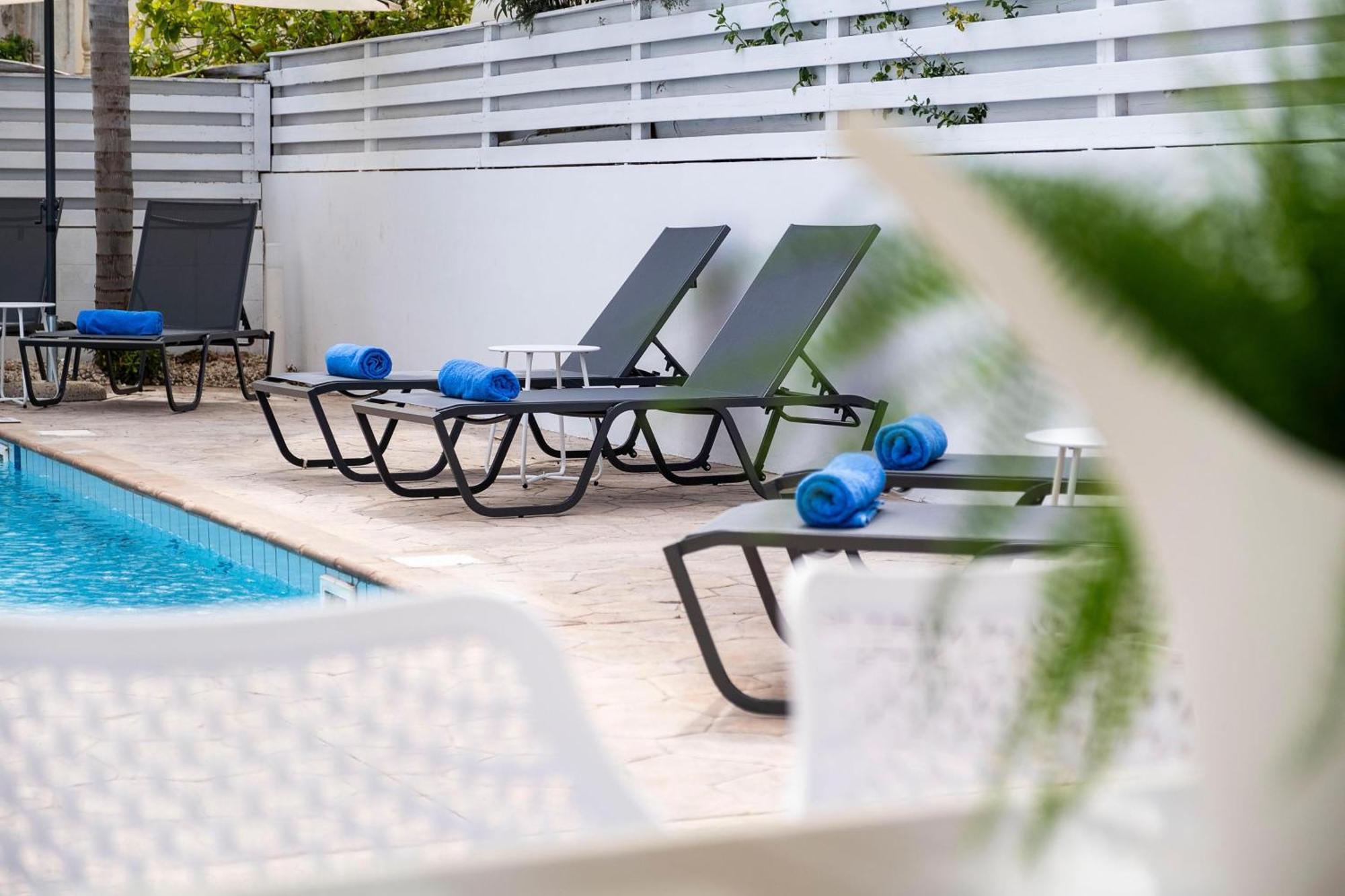 Luxvillasrentals アヤナパ エクステリア 写真